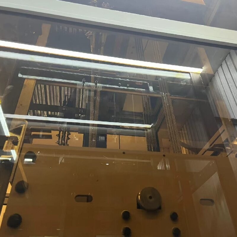 Noise Lessened Gearless Traction Elevator Home Elevator With Auto Sliding Doors Up To 1000 Kg