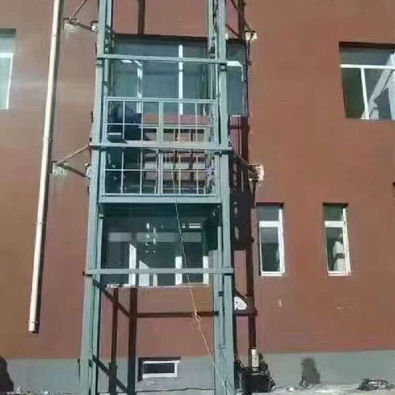 Safe Hydraulic Cargo Lift Elevator 0.05-0.2M/S Speed And 3-12 Meters Lifting Height